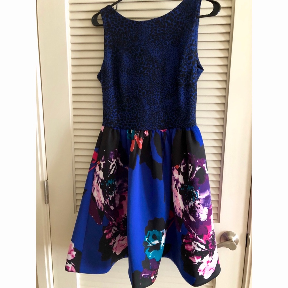 Taylor Dresses Floral Dress